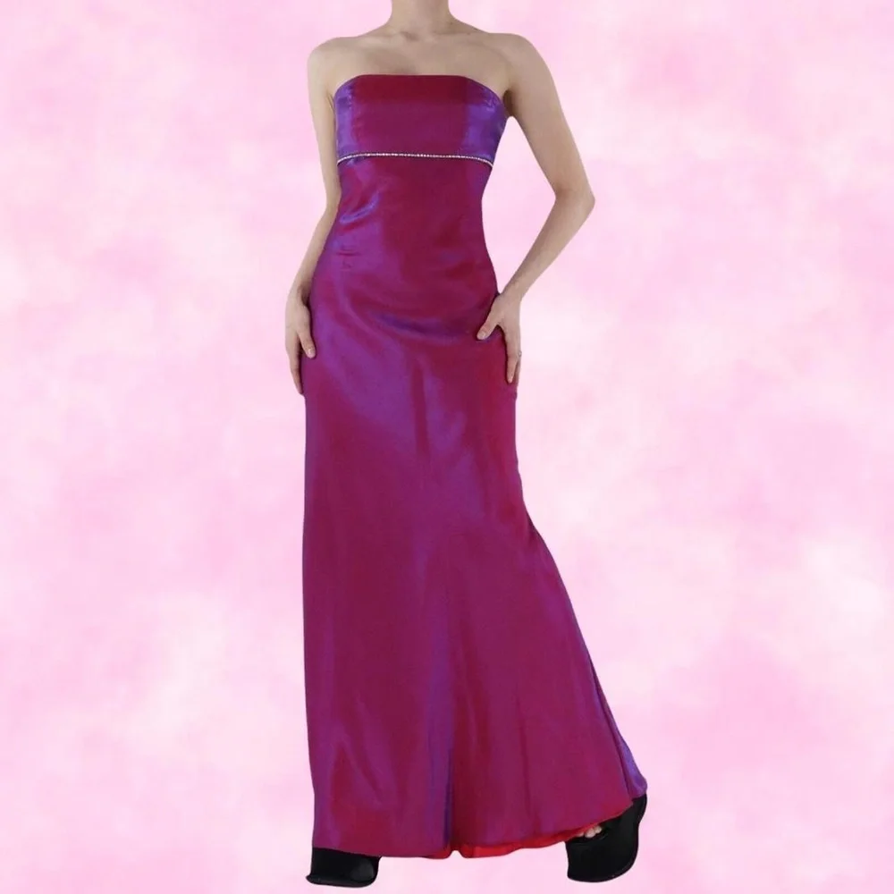Iridescent Fuchsia Strapless Formal Gown - Picture 4 of 5